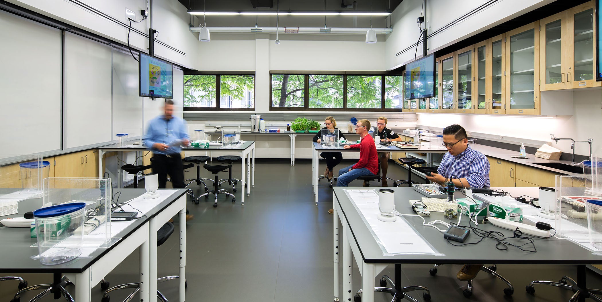 Designing for How We Learn Maker Spaces and Instructional Laboratories