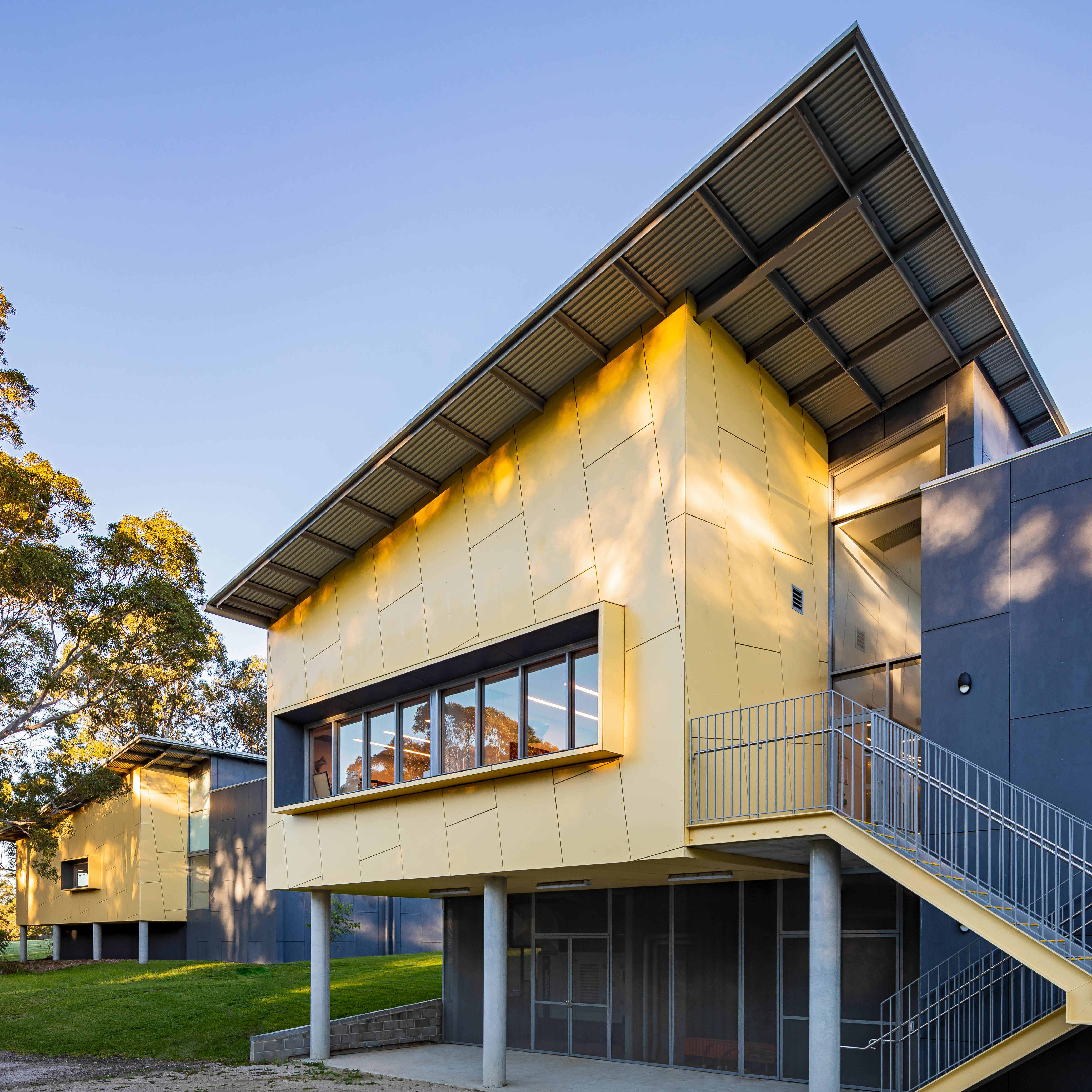 Macquarie University Biological Sciences Building HDR