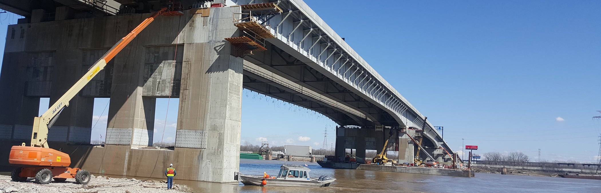 Poplar Street Bridge Widening and Rehabilitation HDR