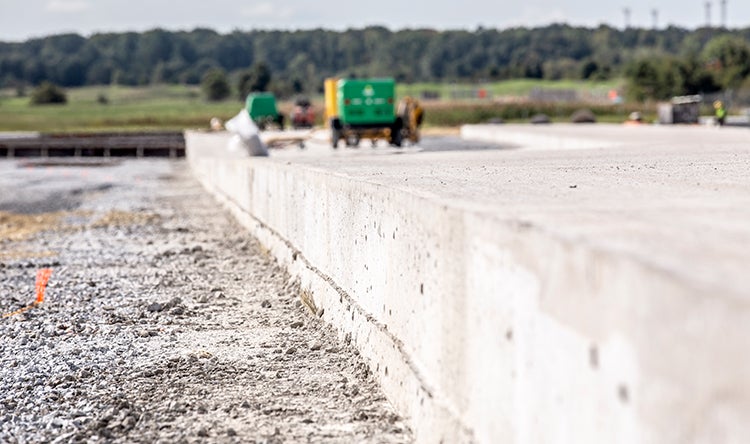 airport pavement construction