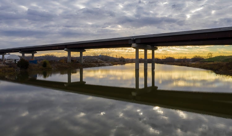 council bluffs interstate bridge reflection