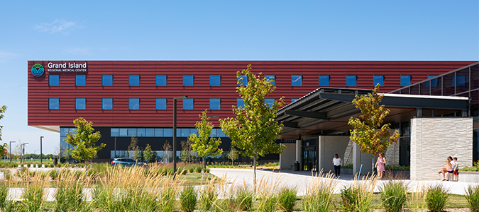 Grand Island Regional Medical Center Entry Landscaping and Bed Tower in the Sun