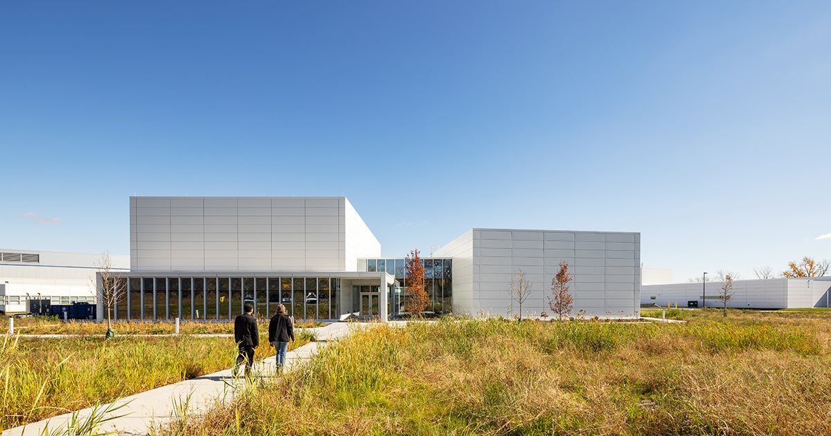 Argonne National Laboratory Long Beamline Building HDR