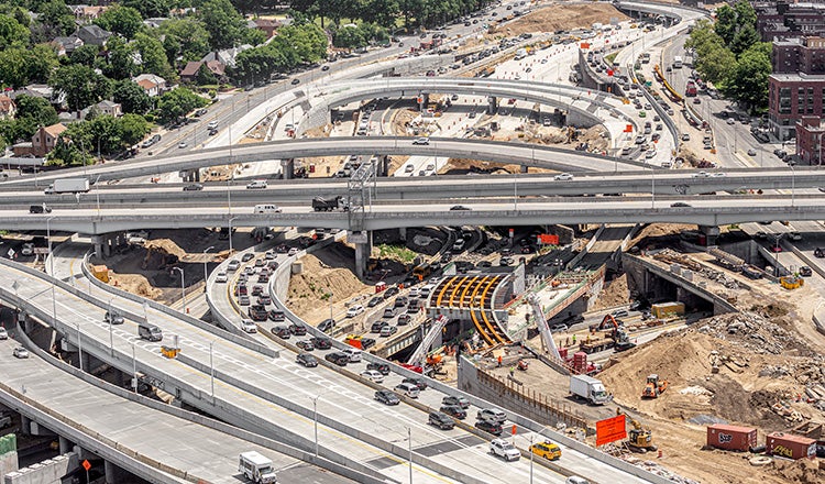 Kew Gardens interchange under construction