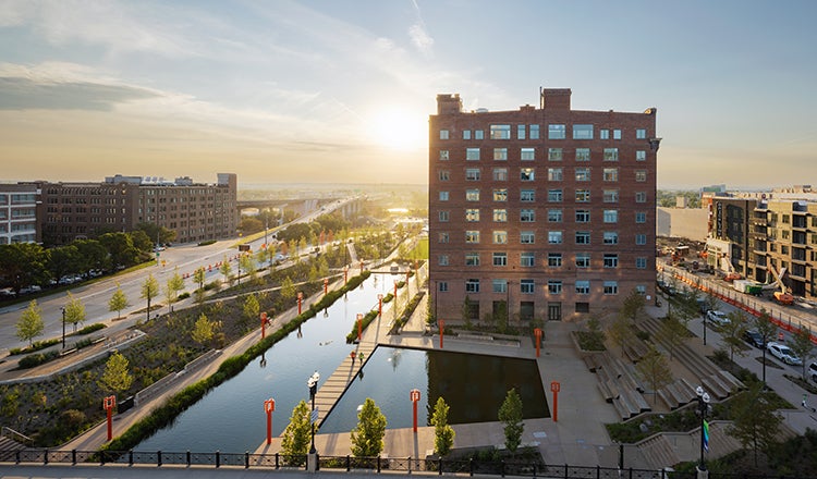 Omaha RiverFront - Gene Leahy Mall