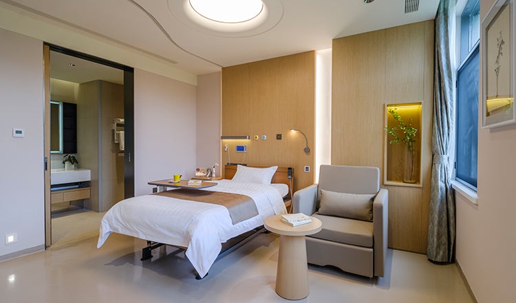 Taikang Nanjing International Medical Center Patient Room