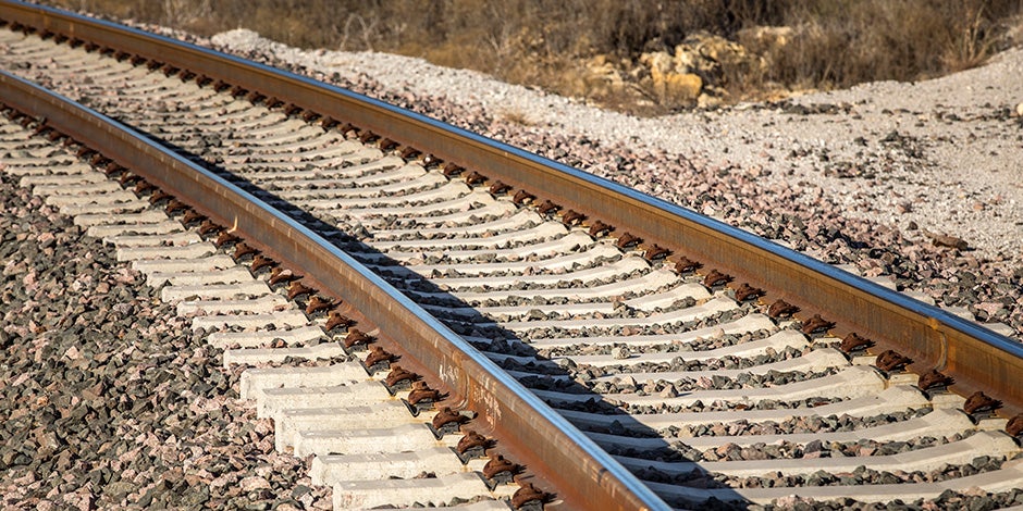 Improved Rail Efficiency Through the Infinity Loop Design | HDR