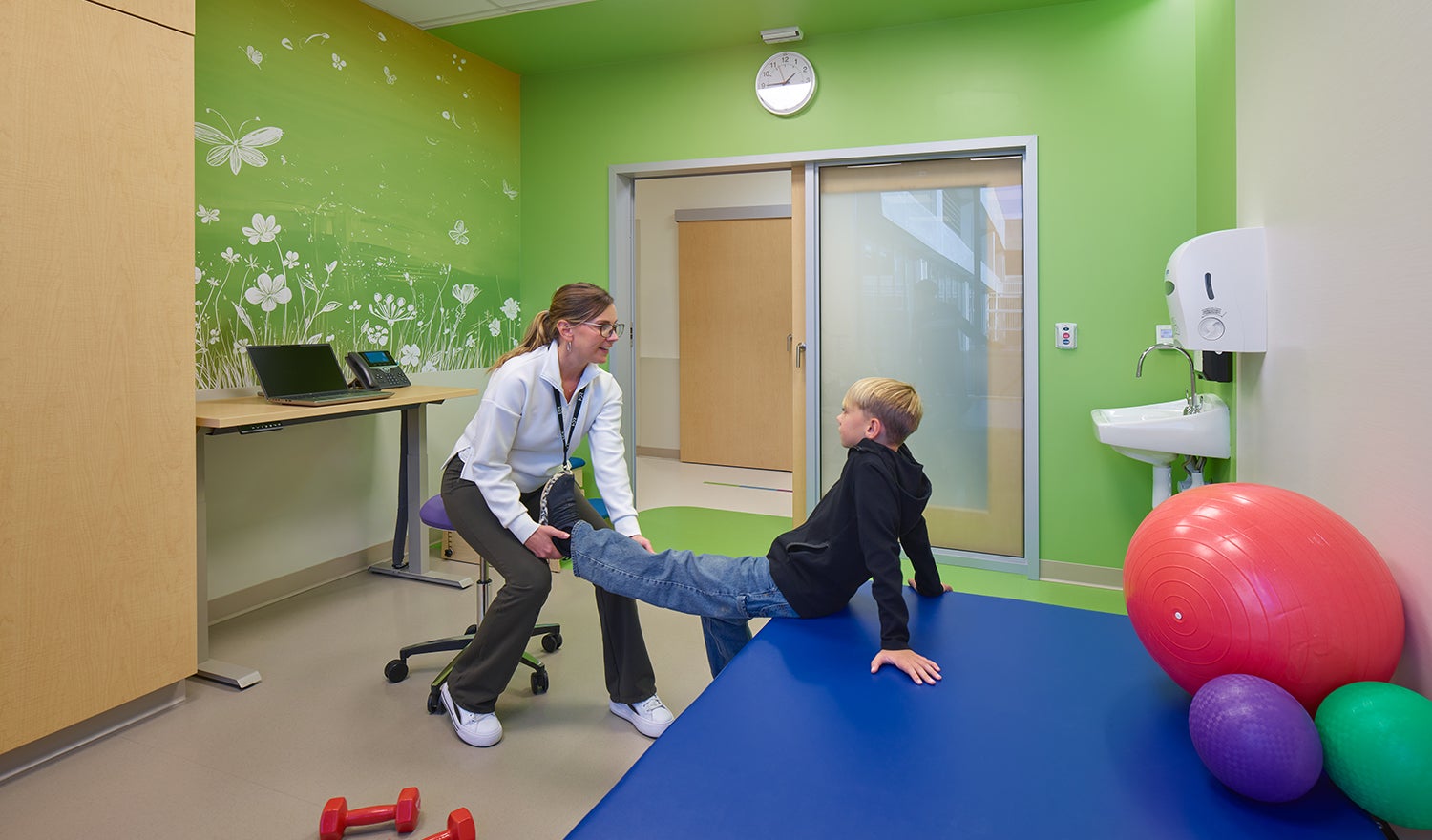 Nemours Children's Hospital therapy room